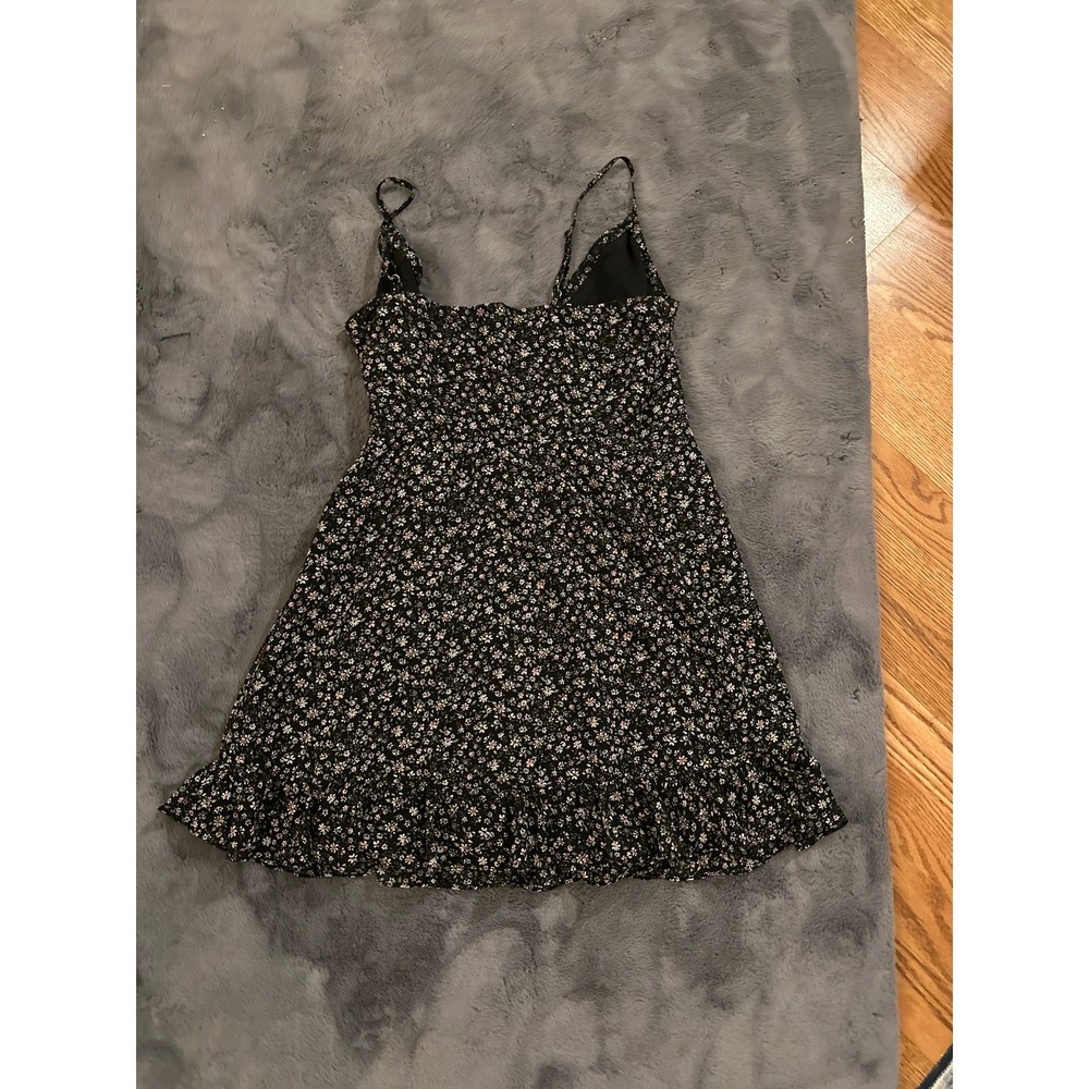 Hollister Floral Dress - Picture 6 of 7